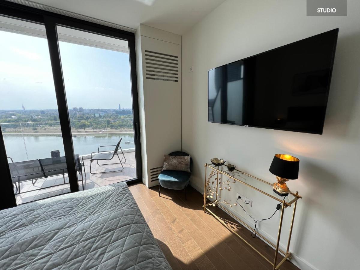 BW Terrace Top Floor Apartments With River View & Self Check-In เบลเกรด ภายนอก รูปภาพ